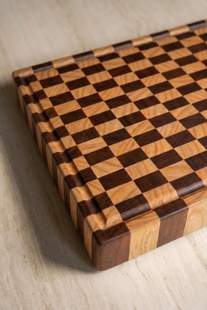 Tabla de Testa Ajedrez Rojo — Granadillo y Pino Canadiense